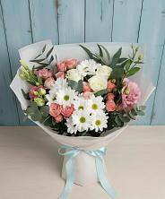 Букет цветов из:  Розы, Лизиантусы и Хризантемы в Удомле