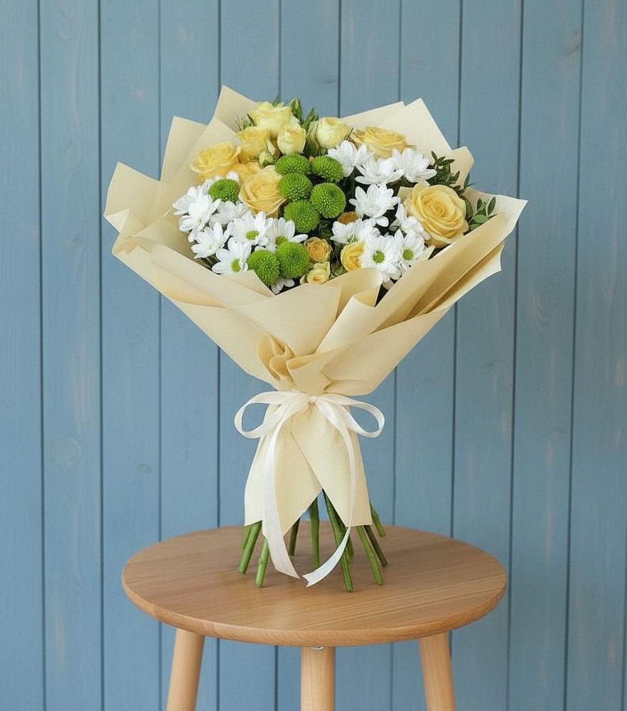 Букет цветов из: Хризантемы и Розы в Удомле