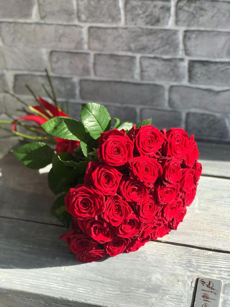 Букет Красные розы Фридом в Удомле