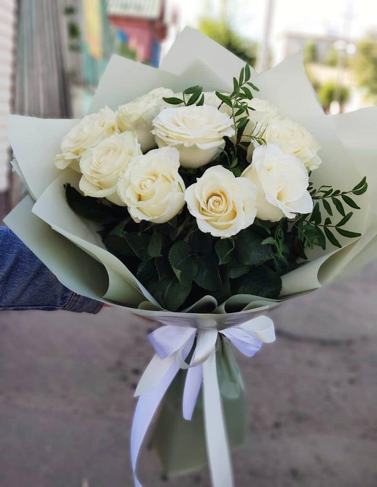 Букет Белые розы Проуд в Удомле