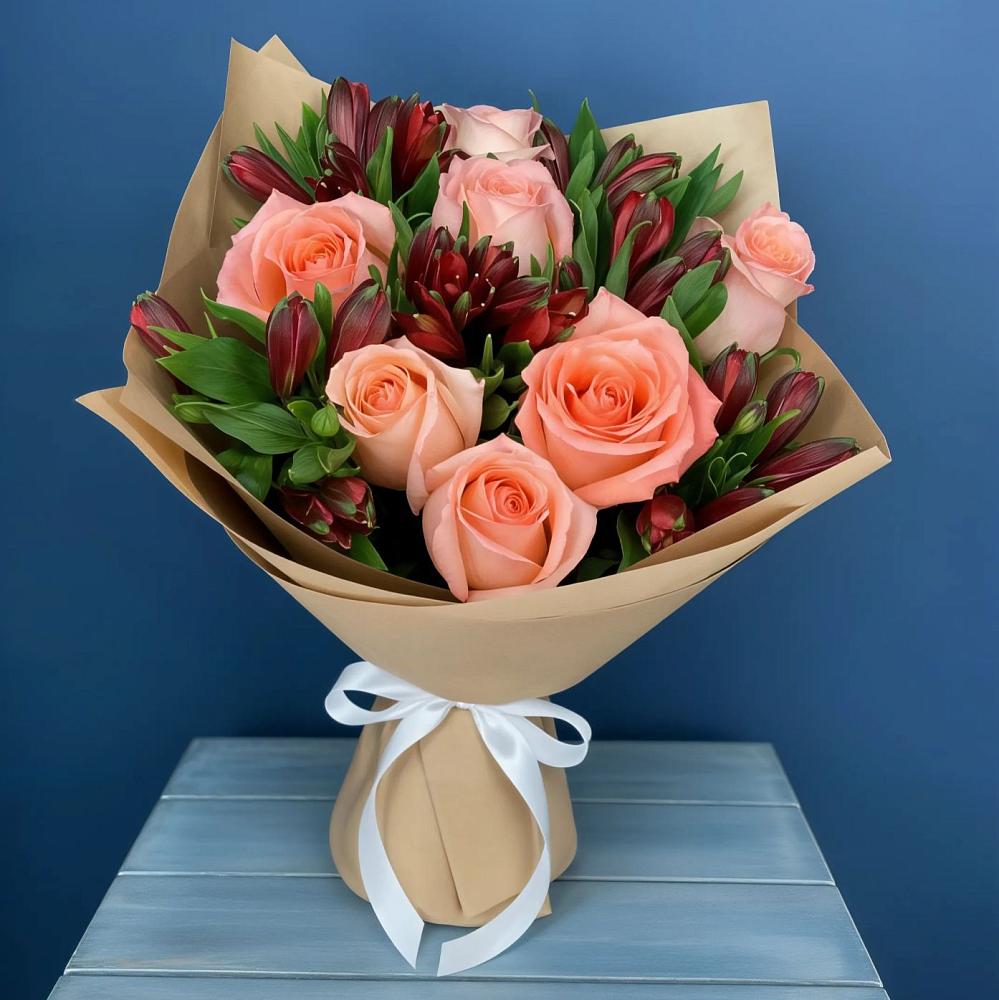 Букет цветов из: Розы и Альстромерии в Удомле