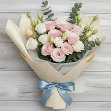 Букет цветов из:  Лизиантусы в Удомле