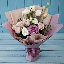 Букет цветов из:  Розы и Лизиантусы в Удомле