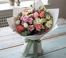 Букет цветов из:  Розы, Лизиантусы и Гвоздики #REPLACE_PRED# Удомле