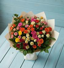 Букет Микс из разноцветных кустовых роз в Удомле
